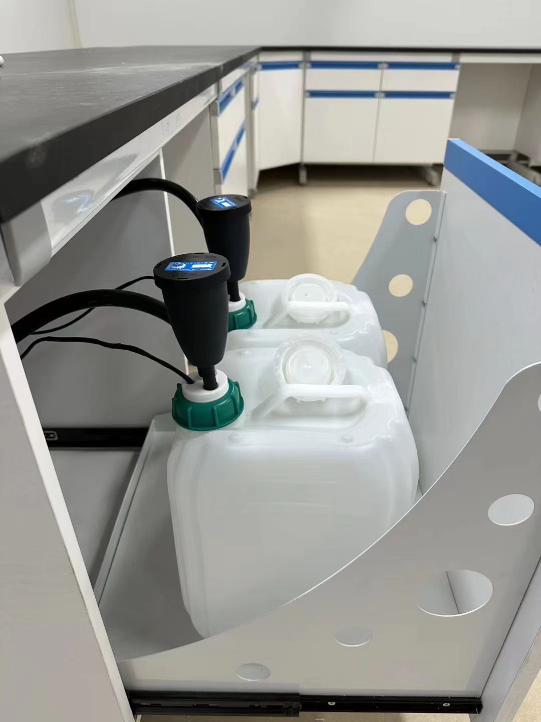 實驗室廢液收集系統的特點