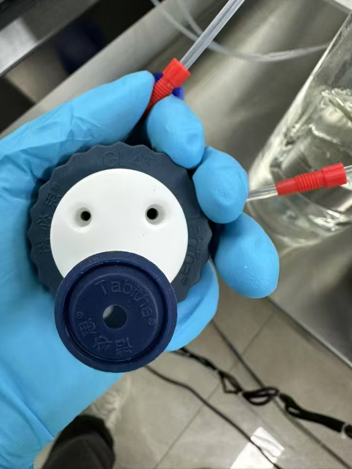 為什么安全蓋包含這么多配件？