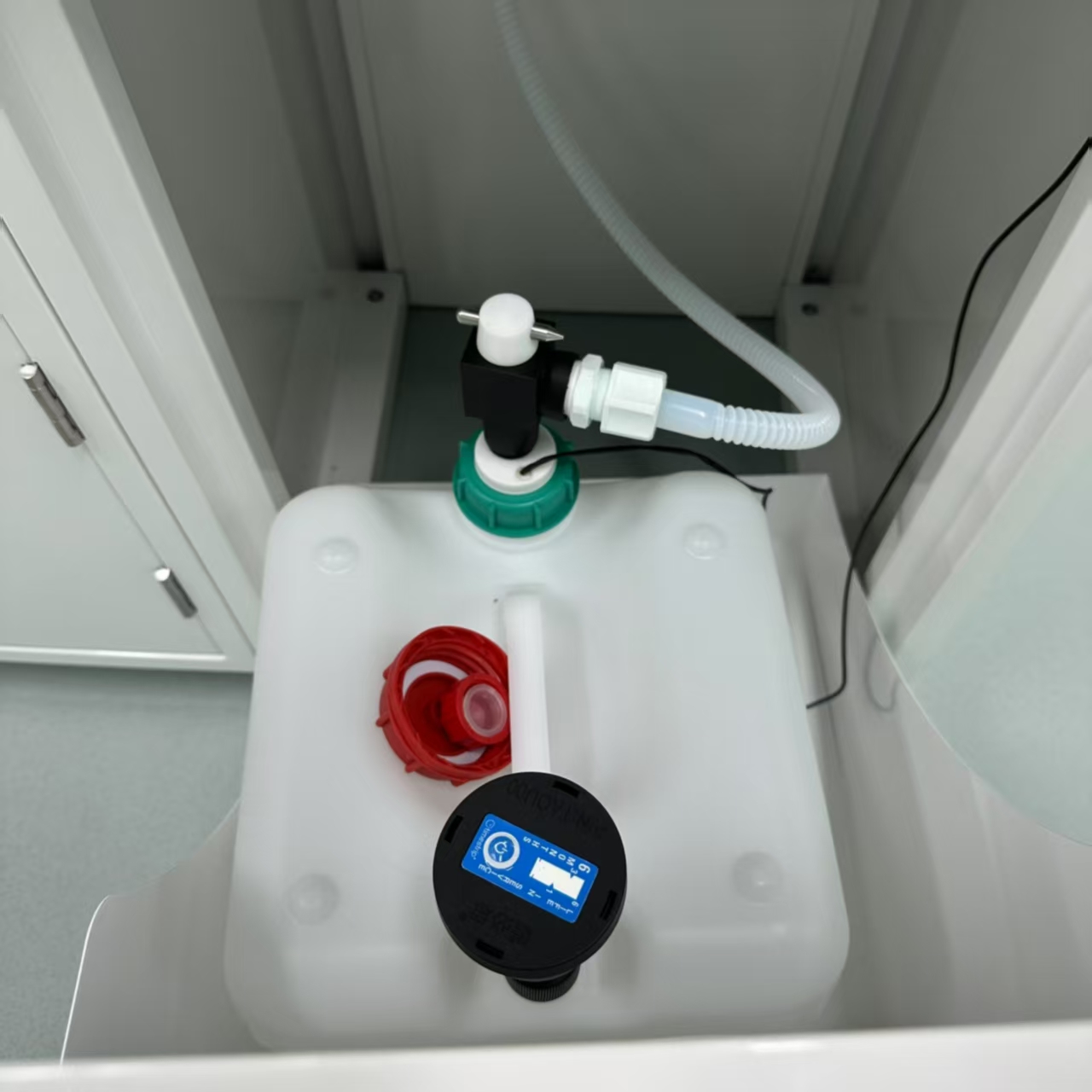 構(gòu)建安全意識(shí)：長假前實(shí)驗(yàn)室廢液收集注意事項(xiàng)